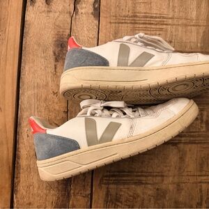 Veja Sneakers